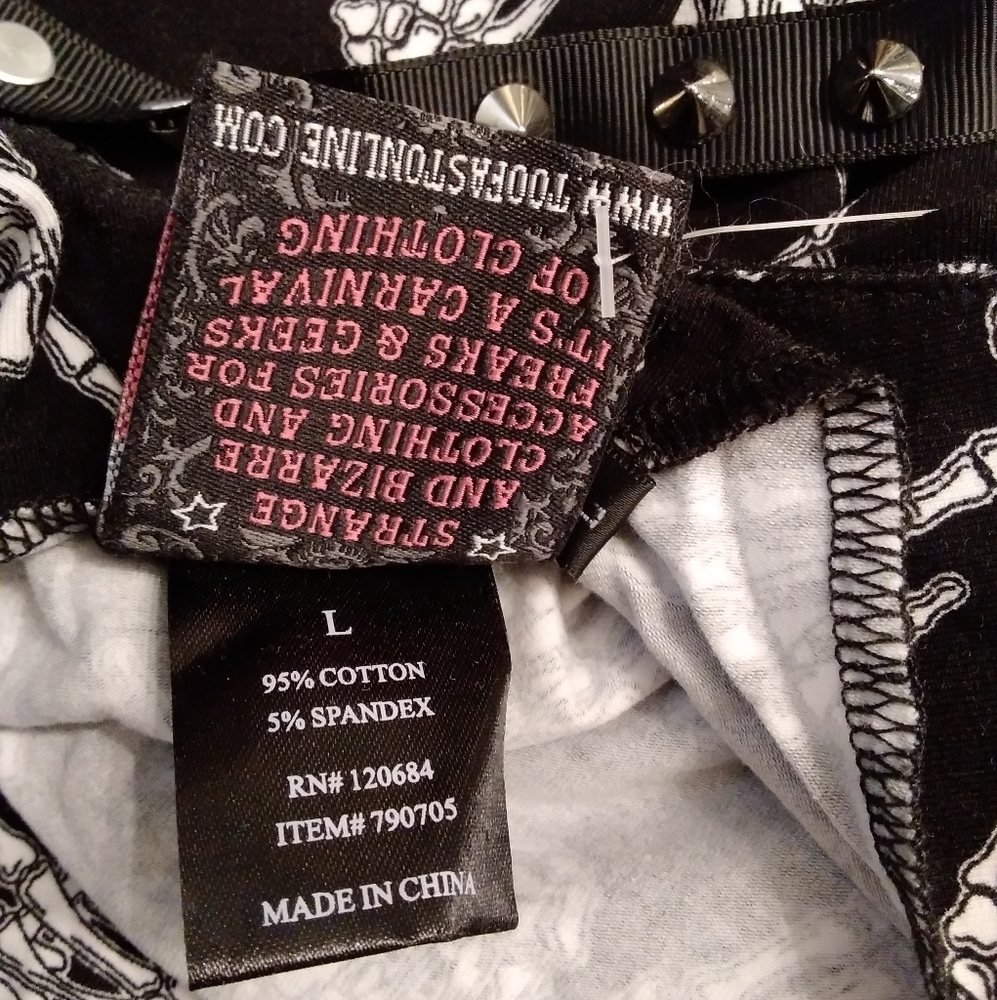 Too Fast Skeleton Hand Studded Tank Top - Picture 7 of 7